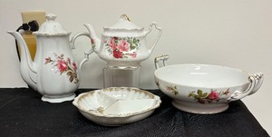 lot 191 image: Pink Rose Vintage Floral China Serving Pieces