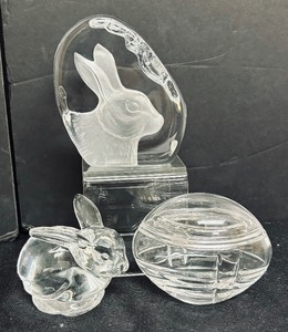 lot 218 image: Crystal Bunny Decor and Egg Trinket Box