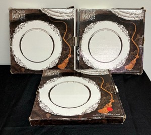 lot 315 image: Godinger 20th Century Baroque Silver Plated Chargers