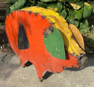 lot 325 image: Colorful Decorative Metal Pig Figurine