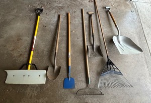 lot 338 image: Shovels, Rakes and Hoe