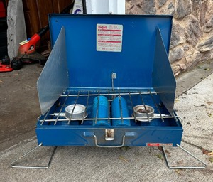 lot 401 image: Bernz O Matic Propane Camp Stove