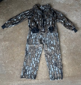 lot 406 image: Rainfair Jacket and Pants