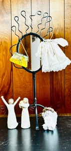 lot 171 image: Vintage Black Mirror with Dreamsicles and Willow Figurines