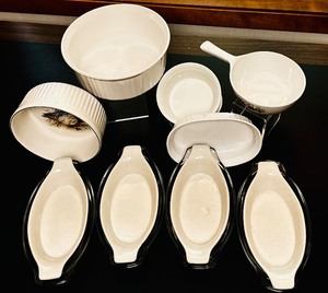 lot 273 image: Kitchen Items by Ulster Ceramics, Corningware and The Cellar