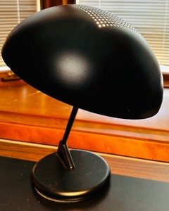 lot 279 image: Fabulous Black Desk Lamp  Shade Swivels
