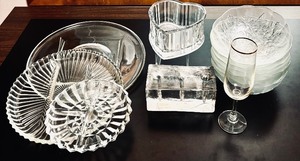lot 284 image: Pretty Lot of Vintage Crystal and Glass Items