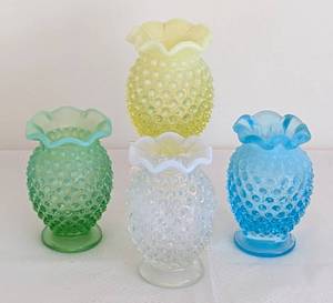 lot 35 image: Four Vintage Fenton Hobnail Bud Vases