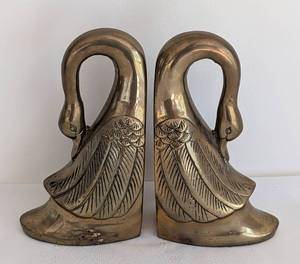 lot 36 image: Pair of Vintage Brass Swan Bookends