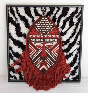 lot 42 image: Vintage Hooked Wall Hanging