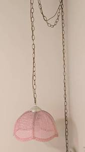 lot 40 image: Vintage Pink Hanging Lamp