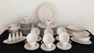 lot 73A image: Fine Arts Classic Dignity Dish Set