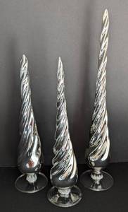 lot 249 image: Trio of Silver Glass Trees
