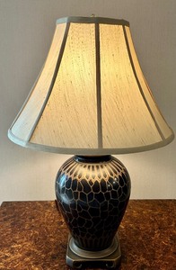 lot 81 image: Decorative Table Lamp
