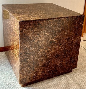 lot 26 image: Vintage Mid Century Modern Faux Burl Wood End Table