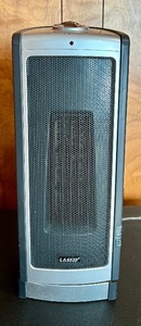 lot 96 image: Lasko 1500W Oscillating Ceramic Heater