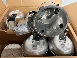 lot 15 image: Comercial Electric Recessed Lighting Housing 6-Pack