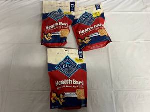 lot 31 image: 3 Bags of Blue Wilderness Health Bar Dog Treats