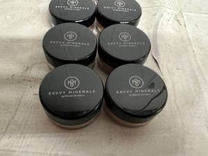 lot 239 image: 25 Containers of Savvy Minerals Blush Powder