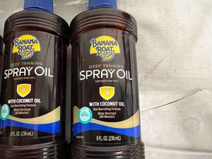 lot 249 image: 6 Bottles of Banana Boat Deep Tanning Spray Oil - 4 SPF