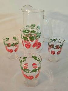 lot 76 image: Vintage Anthropomorphic Happy Tomato Bloody Mary Set