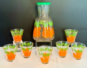 lot 43 image: Vintage Anchor Hocking Juice Carafe and Glasses Set