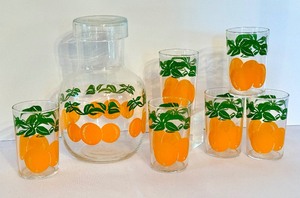 lot 120 image: Vintage Glass Orange Juice Set