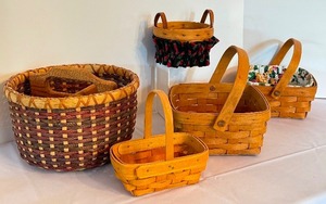 lot 91 image: Variety of Decorative Baskets including Longaberger