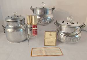 lot 124 image: Three Vintage Clare Burke Stove Top Simmer Pots & More