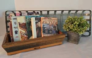lot 143 image: Rustic Home Decor Selection