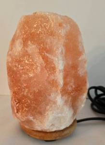 lot 145 image: Himalayan Glow Salt Lamp