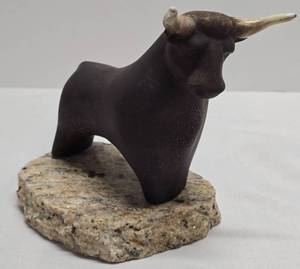 lot 223 image: Mid-Century Maigon Daga Ceramic Bull Sculpture