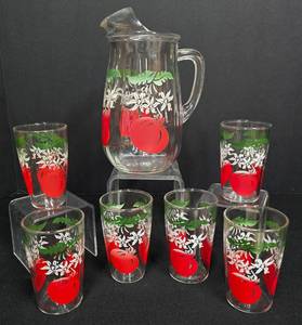 lot 229 image: Vintage Bartlett Collins Tomato Juice Set