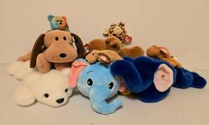 lot 260 image: Fun TY Large Stuffed Animal Collection, Plus