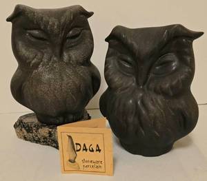 lot 262 image: Pair of Signed Maigon Daga Owl Sculptures