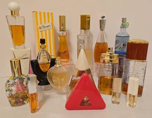 lot 266 image: Large Collection of Quality Womens Scents