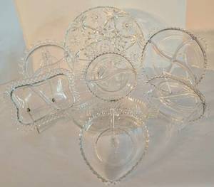 lot 276 image: Sparkling Vintage Crystal & Glass Collection