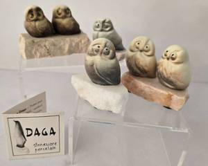 lot 287 image: Oh So Sweet Maigon Daga Puffin Sculptures