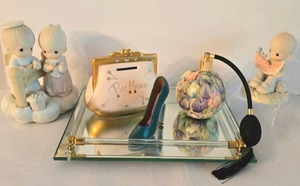 lot 292 image: Precious Vanity-Top Grouping