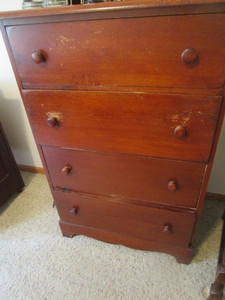 Vintage 4-Drawer Dresser