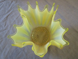 Striking Art Glass - Vintage