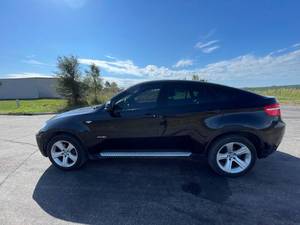 lot 17C image: 2012 BMW X6 XDrive50I - AWD