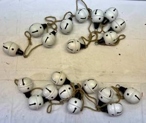 MM. 2x 5ft Jingle Bell Garlands