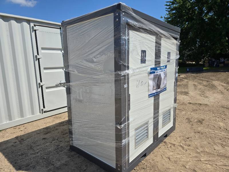 lot 18 image: Bastone Mobile Toilet 2 Bay