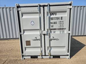 lot 16 image: Sea Container GMPU9017848