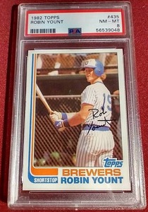 1982 Topps Robin Yount Card - PSA 8