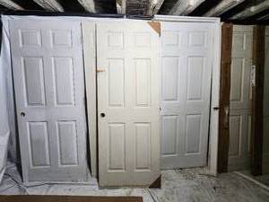 12 interior door slabs