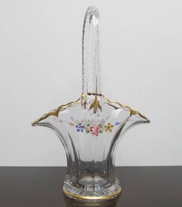lot 11 image: Old Vintage HEISEY Hand Painted Glass Basket