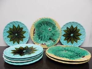lot 16 image: Group of Antique Majolica Plates