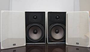 lot 28 image: Pair of Working ADS Model L400E Bookshelf Speakers